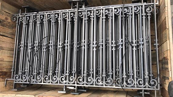 Balustrade, sierlijke leuning in gietijzer